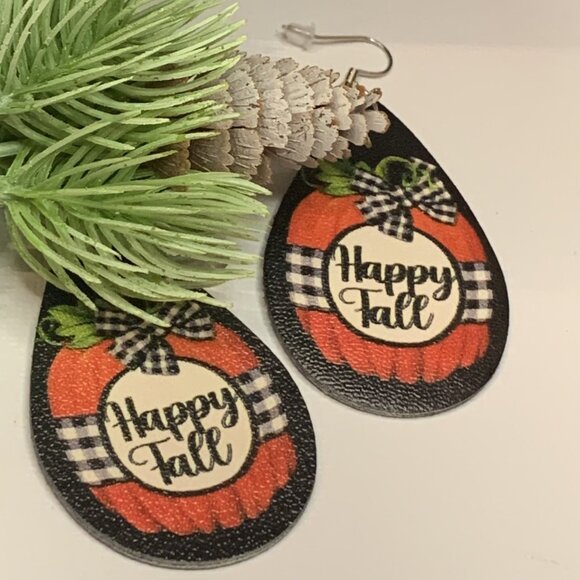 Pumpkin Earring, Fall Earring, Thanksgiving Earring, Gift Idea, Holiday Earring - Picture 7 of 10